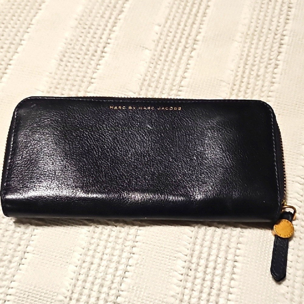 Marc by Marc Jacobs Black Leather Zip Wallet Black